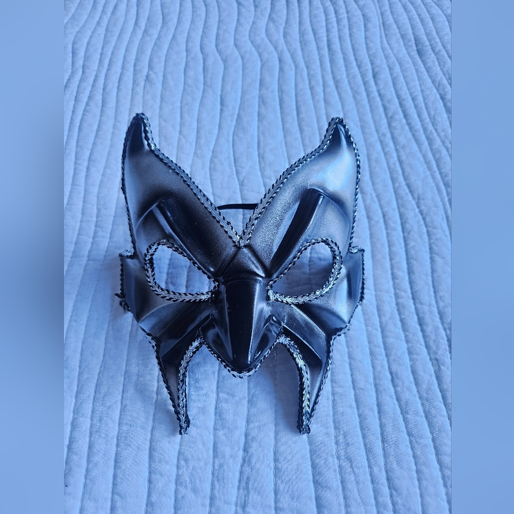 Dark Silver Masquerade Mask